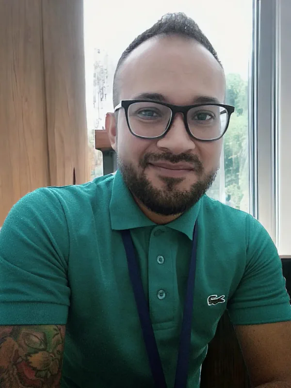 Daniel Martínez, perfil de Grado Técnico Informático en Colombia